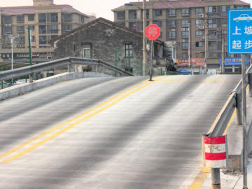 万联驾校