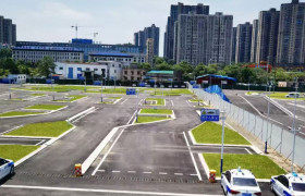 康展驾校