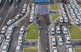 鸿翔驾校