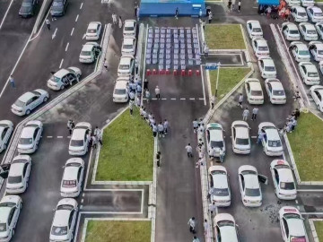 鸿翔驾校