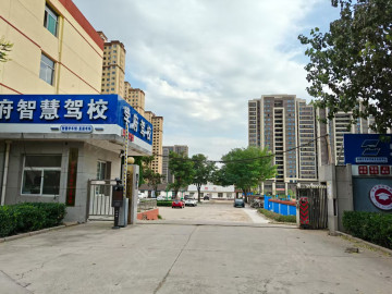 卓昊佳驾校